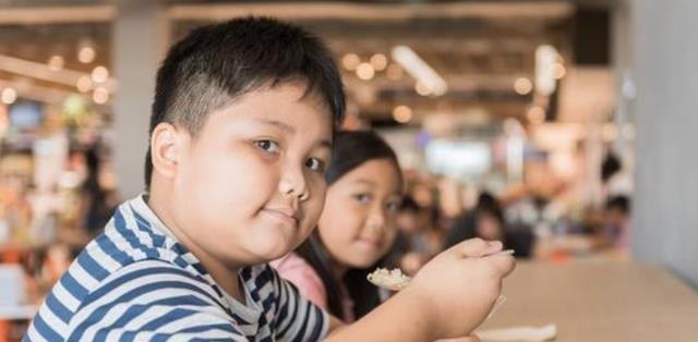 家长|5岁女生“大姨妈”突袭,当孩子出现这些“症状”,家长要当心了