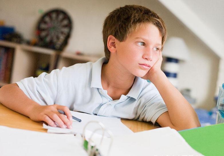 出息|清华退休老教授:往“死”里管住孩子这3点,娃未来会更有出息