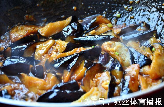 酚氧化酶|炒茄子时,为啥总发黑?下锅前多做2步,鲜香软嫩,不发黑不油腻