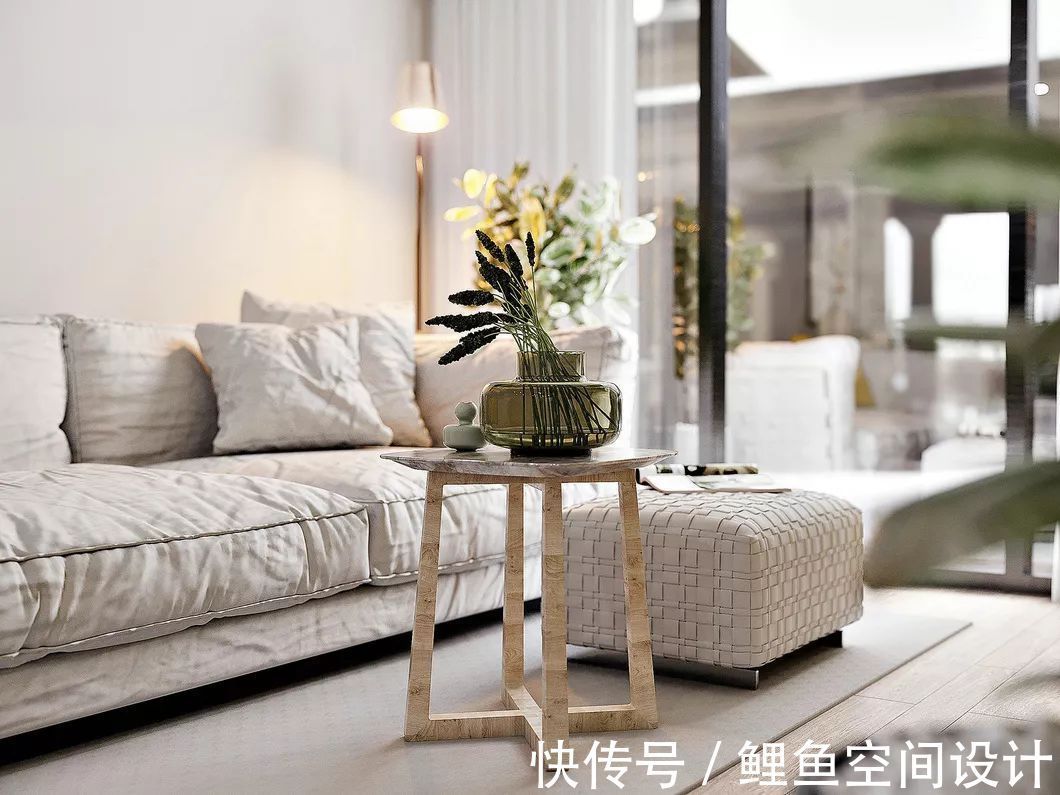 色彩|高级灰撞色,横竖都是范!