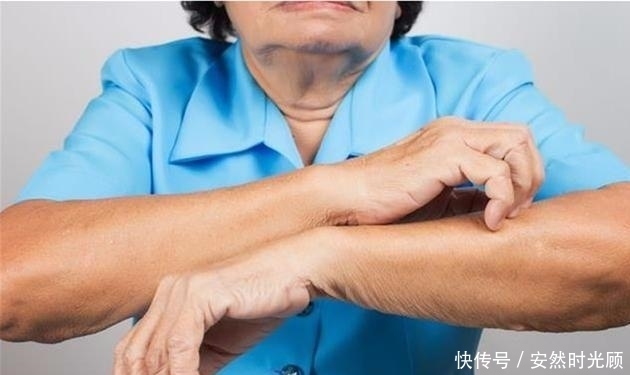 饮料|睡觉时,若有3个表现,十有八九是“糖尿病”悄悄来临,别忽视