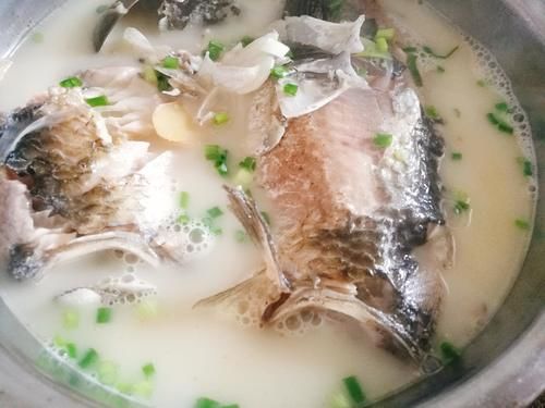 春季養(yǎng)生，第一水，一果，一粥，一菜，一肉，順應時節(jié)，家人受益