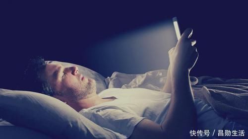 睡眠|失眠成瘾不用怕,这3样东西,去超市称2斤,专克失眠,越睡越香