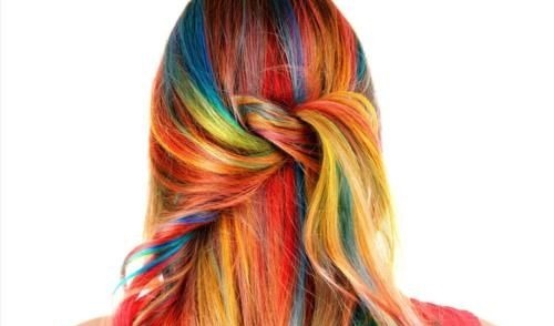 白发 频繁“染发”伤害身体吗?结果可能跟你想的不一样,但肯定伤头发