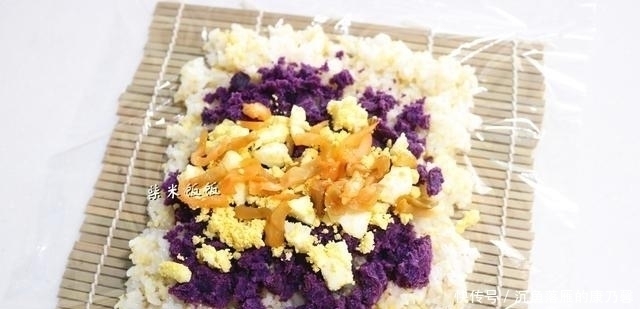 晚上睡前蒸一锅，起床早餐就有了咸甜软糯，好吃又省事