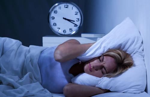 睡眠质量|56岁阿姨每天做4件事，失眠慢慢好，精神饱满，她的方法值得借鉴