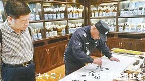 书法!高手在民间:保安大叔苦练书法40年,写废2000支毛笔,终获兰亭奖