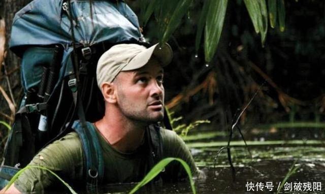 蛇虫鼠蚁 盘点《荒野求生》里的错误示范,贝爷这样做没事,你这么干就完了