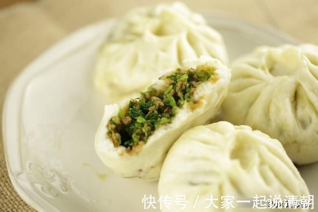 葱白|这个馅儿的包子吃不够！咬一口菜香肉美，全家老小都馋它！
