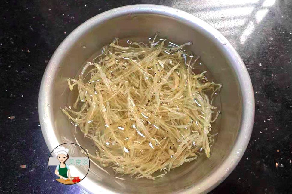 蒸丝瓜|此菜蒸一蒸6分钟上桌,鲜美营养,多做给孩子吃,增强身体免疫力