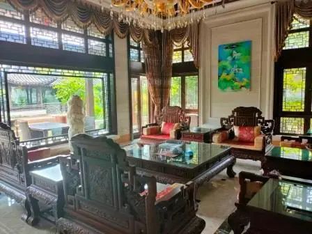 上海|3.15亿!这套别墅拍出每平方米22.5万元,中介称较为“划算”