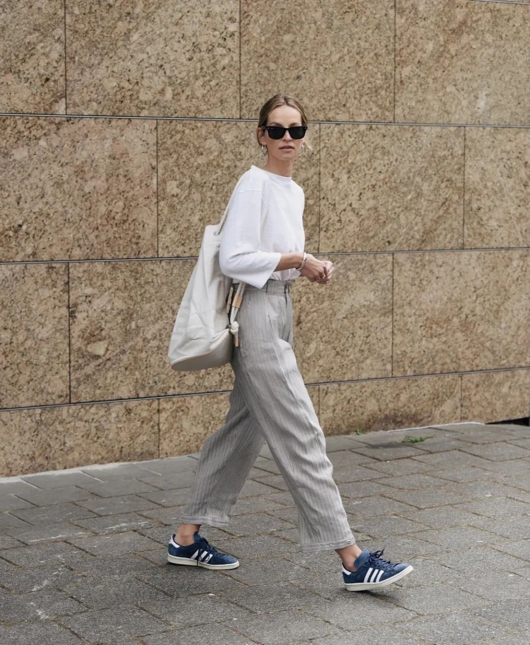 腿形|不同腿型的女孩，如何挑到适合自己的裤子？