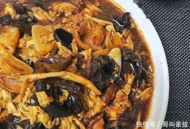 块钱|一碗6块钱的素面,一份现吃现拌的凉菜,无名小店靠实力吸客无数