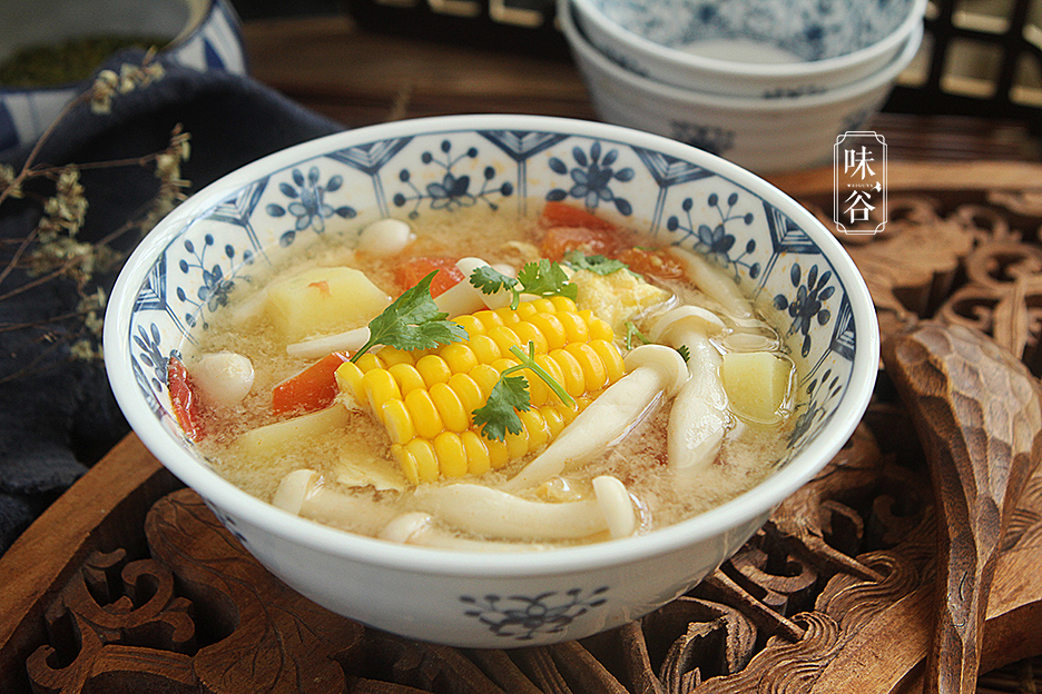鲜香|入秋后要多喝的快手汤，鲜香不腻，简单不减营养，比骨头汤还好喝