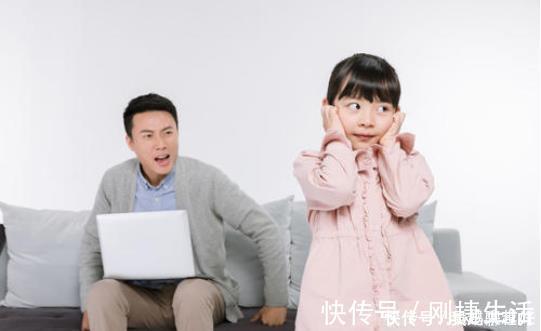 李玫瑾坦言:孩子顶嘴时,家长回复这2句话,比打骂效果好