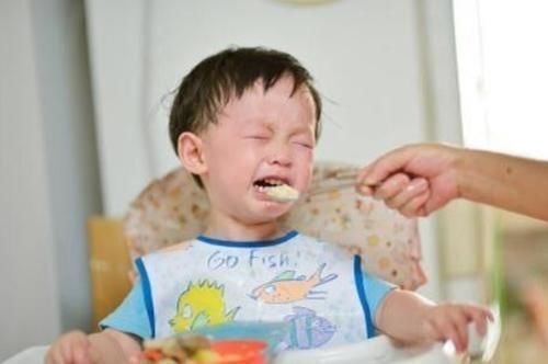 小葵|4岁男童“奶瘾”大，因吃“毒母乳”毁一生，宝妈含泪说出真实原因