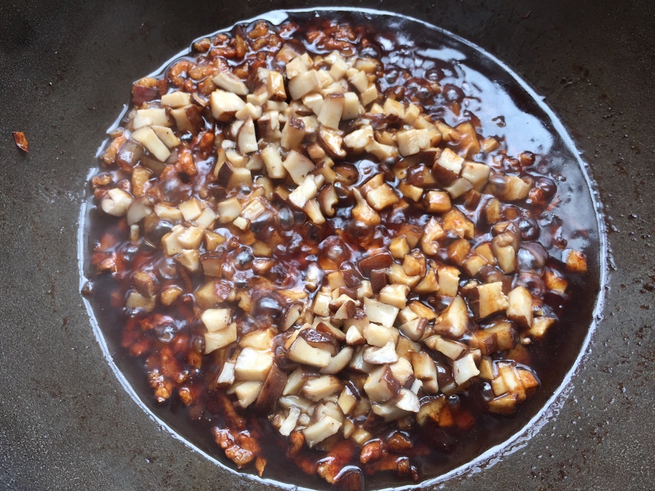 教你色味俱佳的香菇肉末酱萝卜,营养好吃又解馋下饭,家人都爱吃