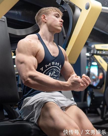 黄哲勋|他14岁开始健身，18岁一身肌肉炸裂，却被网友嘲健身早，长不高