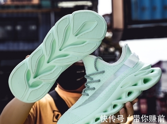 缓震之王 中国最“奇怪”的缓震之王,明明有阿迪耐克的实力,却被国人嫌弃