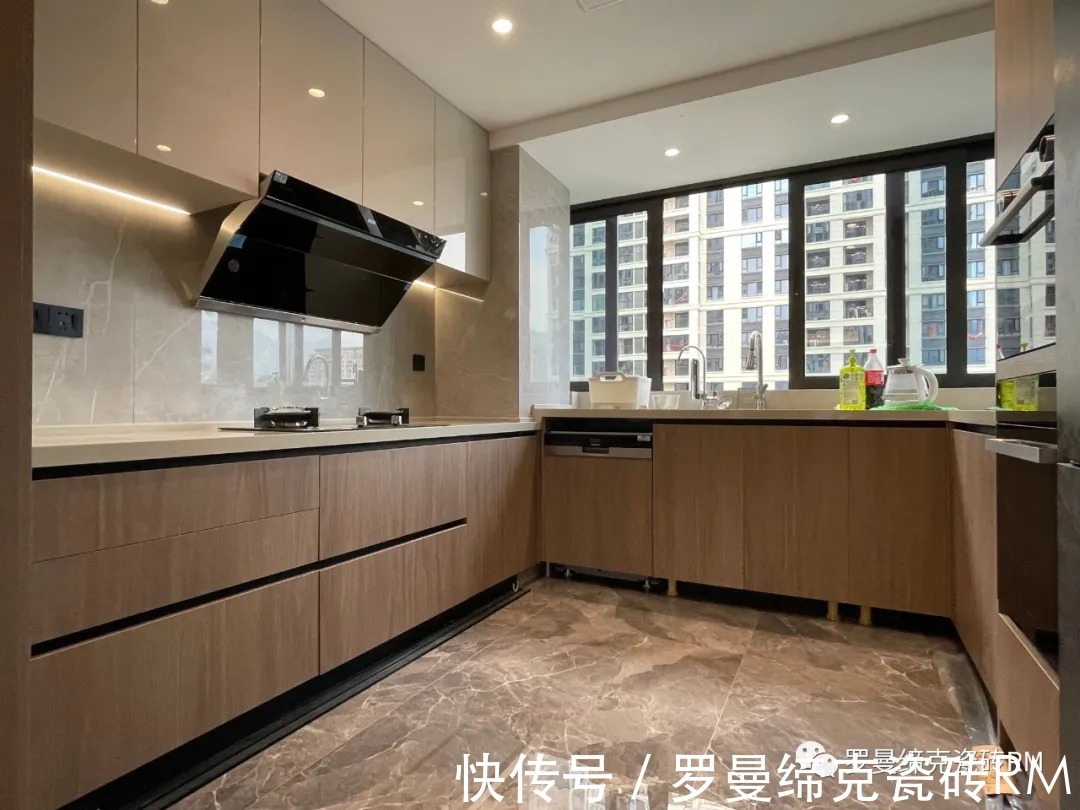 复式|900x1800mm维罗娜,打造极简180㎡小复式