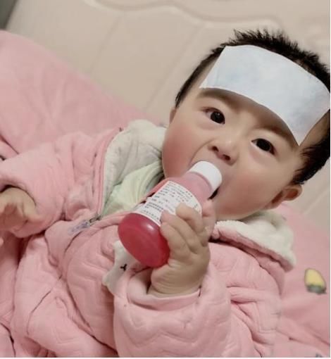 宝宝积食怎么消食？反驳婆婆“经验”，医生叫你这么做