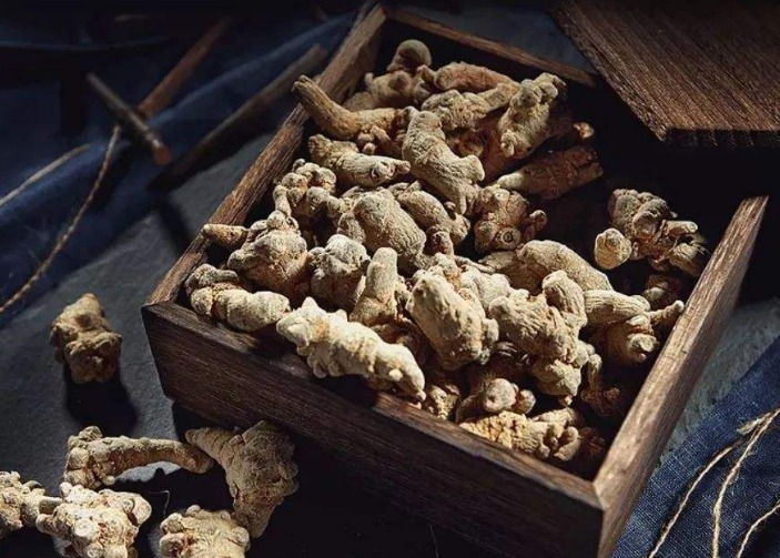 肝脏|用枸杞3斤,倒不如喝一两它,滋养肠胃,让肝脏也变得干干净净!