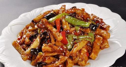 搅拌均匀|软炸里脊、鱼香茄子、辣炒五花肉,每一道菜都开胃下饭