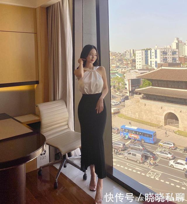 显瘦显白,这样的半身裙即使天气再冷也有小姐姐愿意穿吧