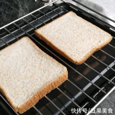 虾仁|史上最好吃的香煎口蘑虾仁三明治做法