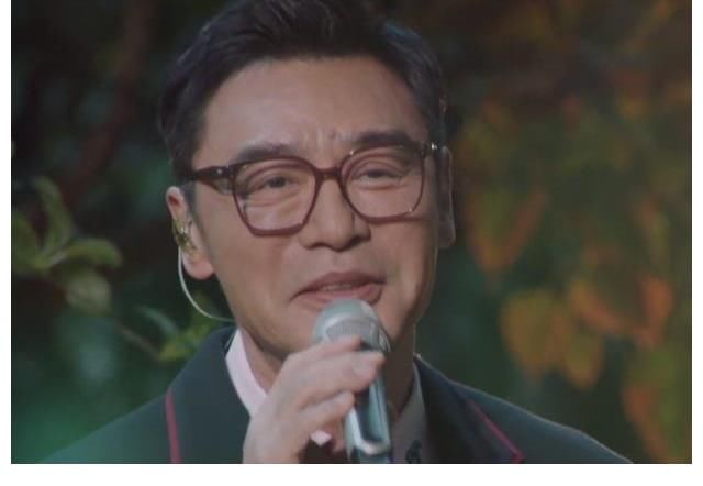 谭咏麟真是太牛了！事实证明：芒果台哪个综艺有了他，都会很精彩