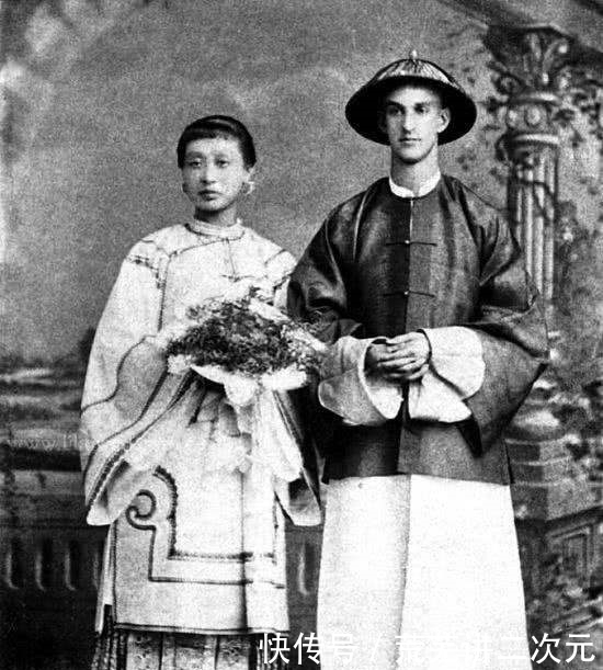老照片|清朝老照片：跟洋人结婚的女子一脸得意，皇帝罕见发怒表情狰狞！