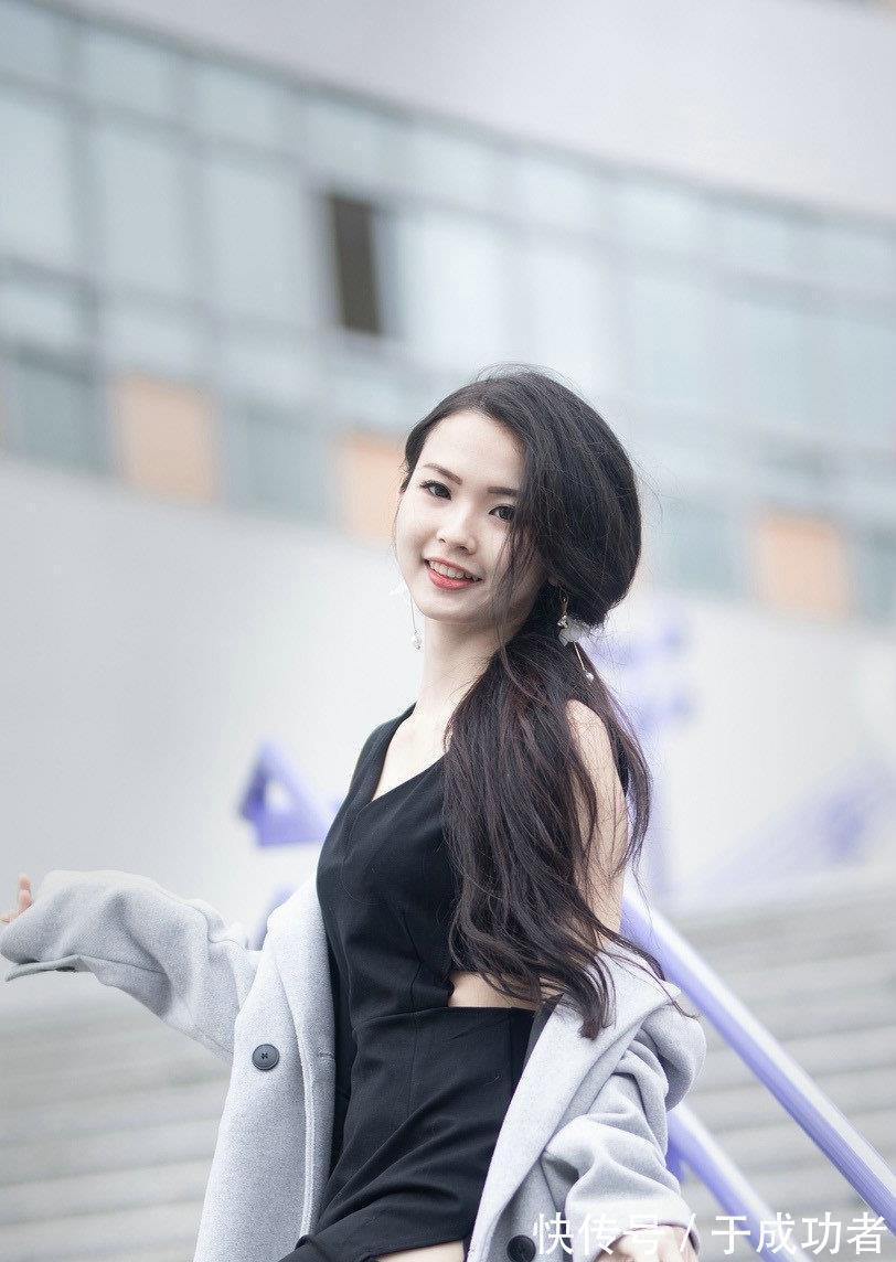 高跟鞋|清爽又修身的牛仔骑行裤，穿出了年轻的美，时尚有范又好看