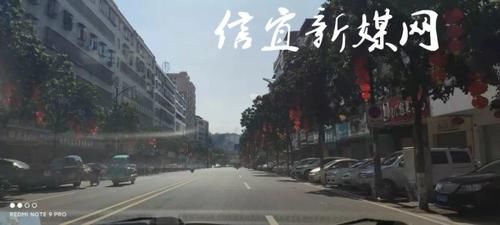 中年|年初一,信宜城区街道宁静,玉都公园人头涌涌