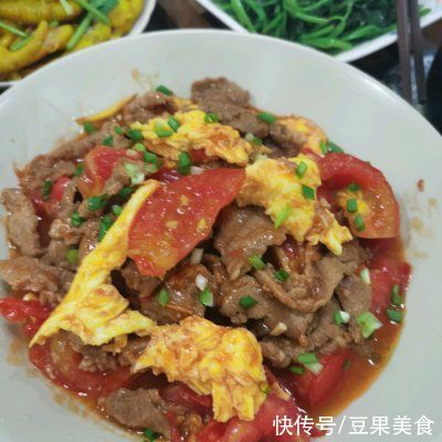 油炒牛肉|老少皆宜的西红柿鸡蛋炒牛肉，香软咸鲜，味美可口