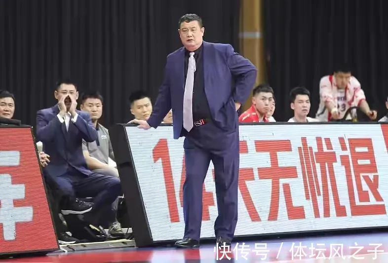 陶汉林|双外援和宫鲁鸣也拯救不了山东男篮，事实证明他是球队最大毒瘤