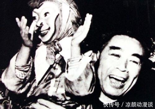 总理|15岁小子很机敏,周总理说:跟着我吧,从此给总理当了一辈子秘书