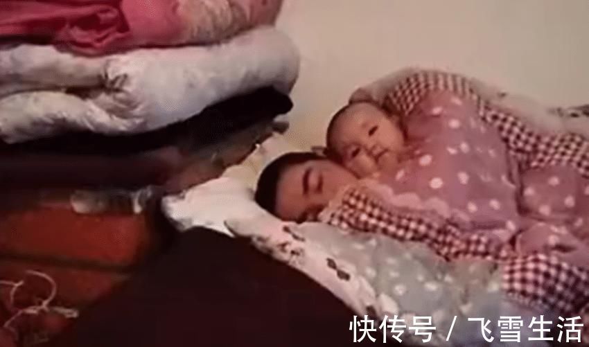 萌娃|萌娃变身亲爸的“暖宝宝”火了,网友:这睡姿也太适合冬眠了吧!