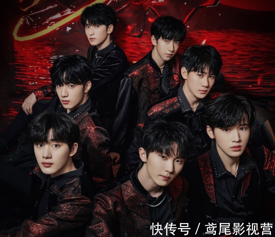 两台晚会全员真唱，年轻艺人表现亮眼，易烊千玺被前辈称赞