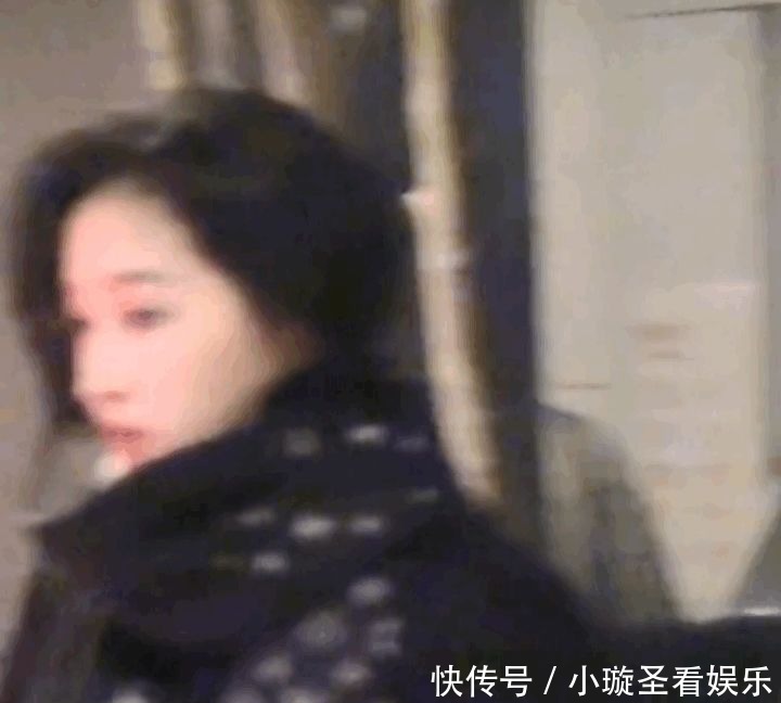 出水芙蓉,关晓彤改走御姐风,生图显高挑好