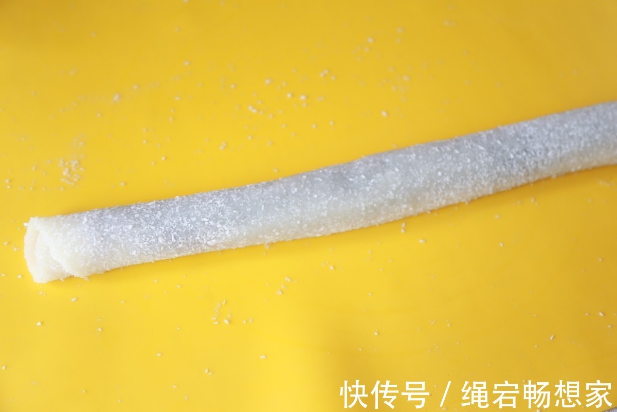 玉米淀粉|自制糯米豆沙卷,软糯的外皮,甜甜的馅料,真的是太好吃了