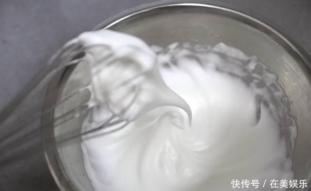 人气焦糖乳酪布丁烧，1杯甜点3个口感，冷藏后的口感赛过冰淇淋