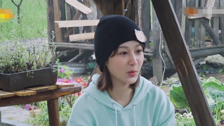 張藝興 楊紫夸張藝興“挺逗”,還勸他改微博名,小綿羊下意識反應(yīng)搶鏡!