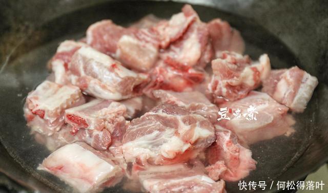 板栗|立冬之后多喝煲汤,此三种食材的搭配堪称完美,汤浓肉香实在好吃