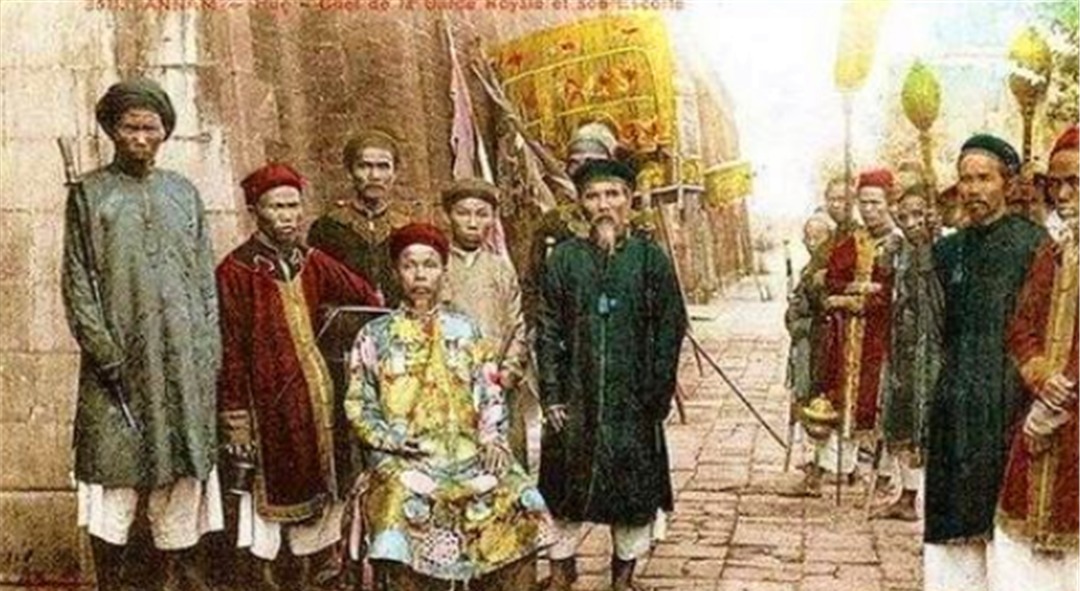 兄弟|梁山阮小二三兄弟的后人是否逃到现在越南?越南现在姓阮的是否是他的后代?