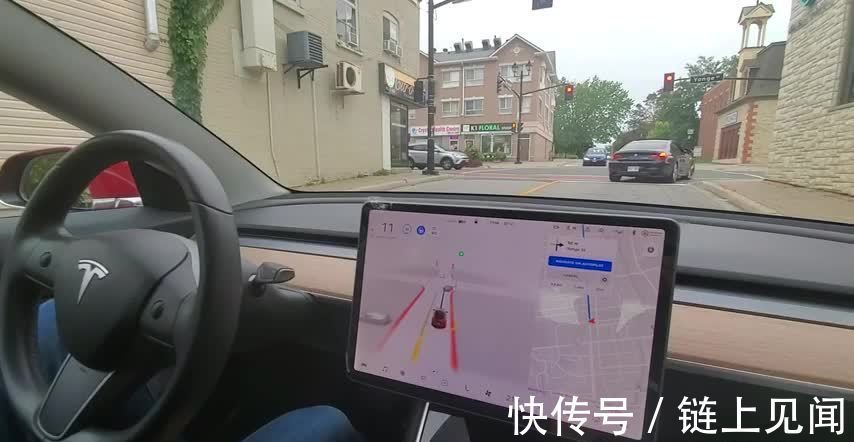 测试版|特斯拉最新自动驾驶测试版下载按钮将于下周五推出,版本号V10.1