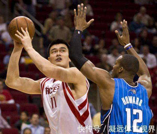投篮命中率|姚明当年真的打爆霍华德了吗,两个人对位时都打出了什么数据?
