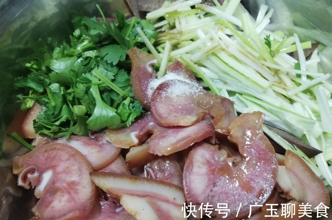 香菜|北方人最爱的下酒菜,只要端上桌,酒量小的也能喝半斤,好吃不贵