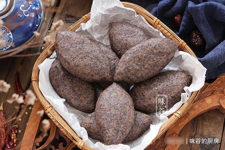 早餐吃粗粮更健康，4种粗粮做成窝窝头，营养翻倍，真省事