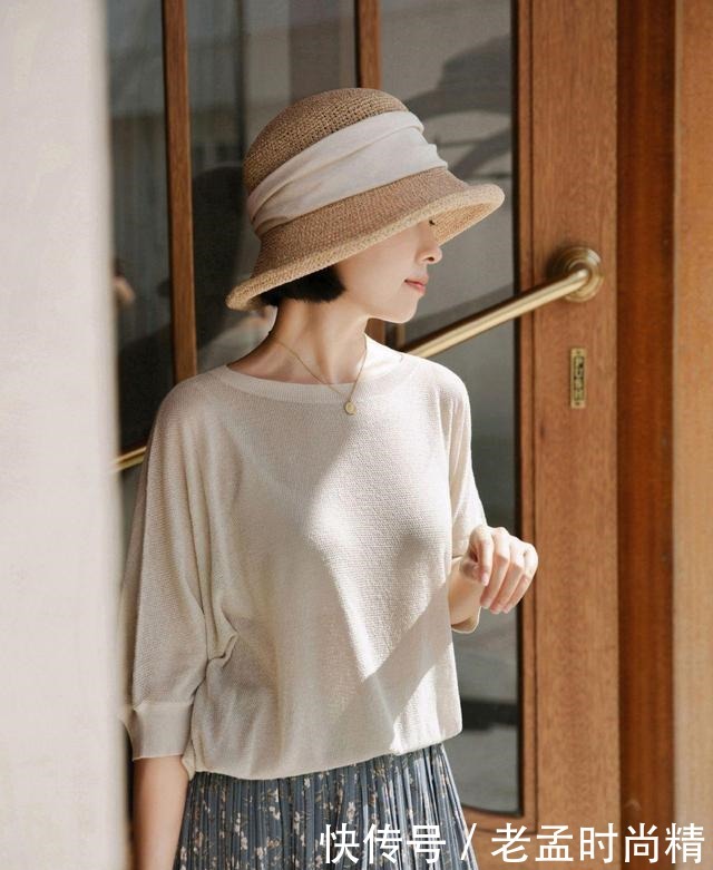 气质如兰的穿搭造型, 高级感就在“一件”之间, 不许你不知道