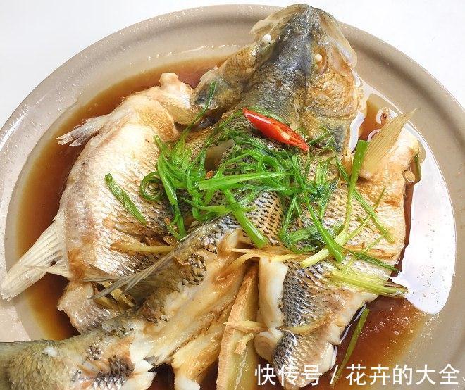 家常鱼肉菜谱，清蒸鲈鱼，简单营养美味，一道不错的健康菜谱